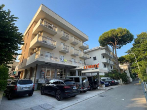 Hotel Levante Riccione a pochi passi dal mare